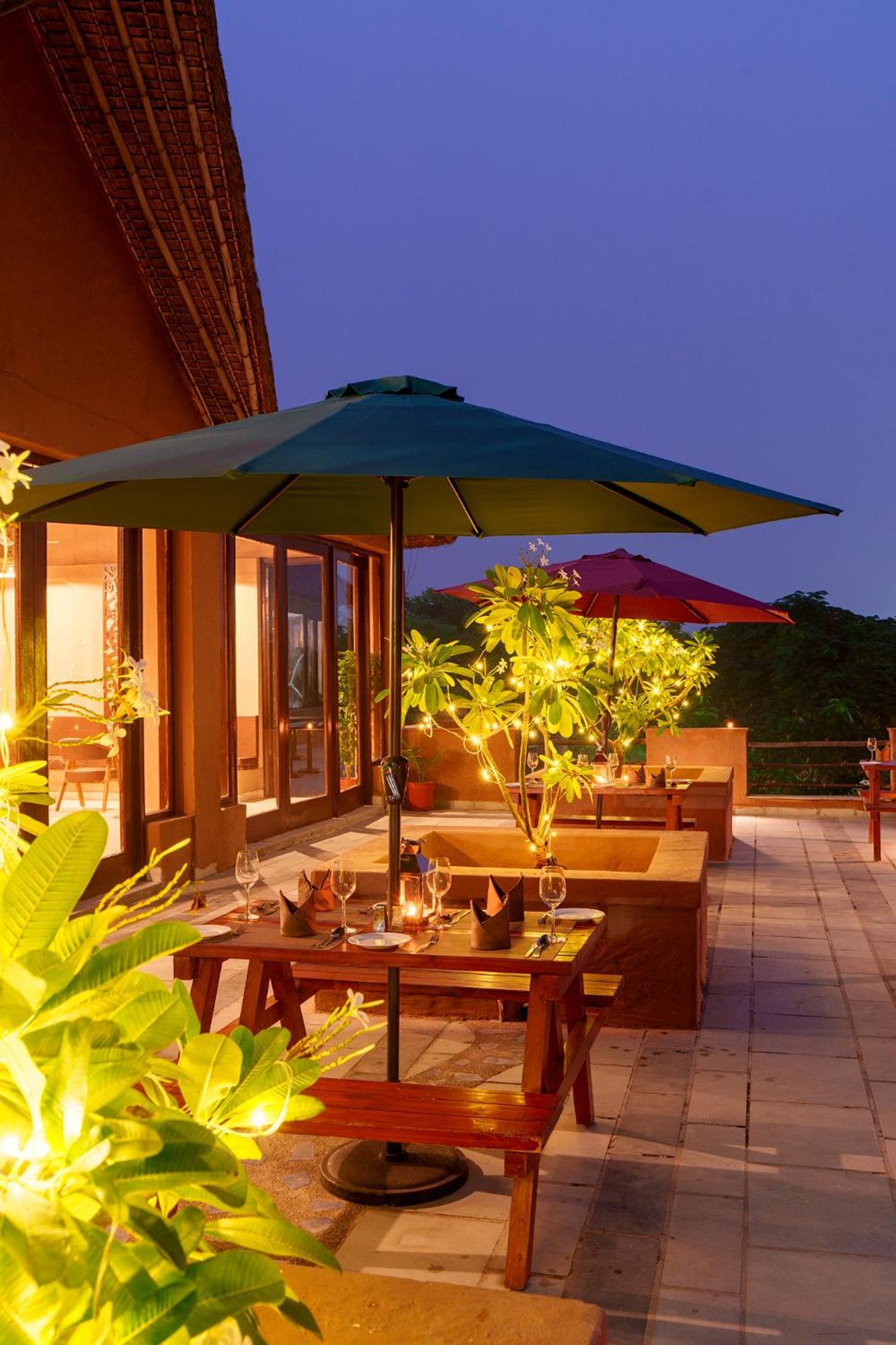 Gaj Resort, A Member Of Radisson Individuals Retreats Binewāl 外观 照片