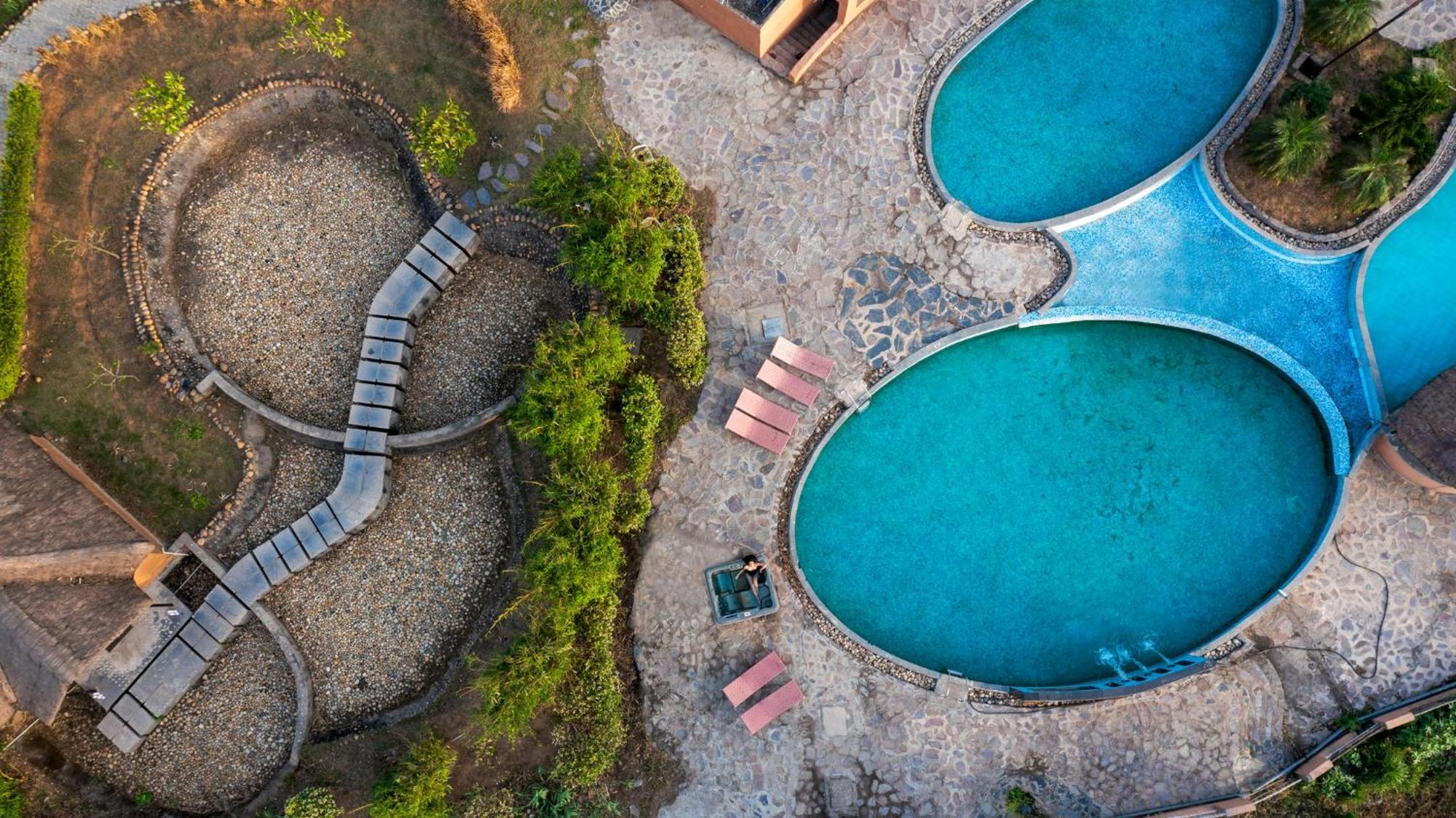 Gaj Resort, A Member Of Radisson Individuals Retreats Binewāl 外观 照片
